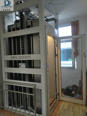 ʯ{M(jn)С̈́eݏS҃r(ji)ǶXDƬ